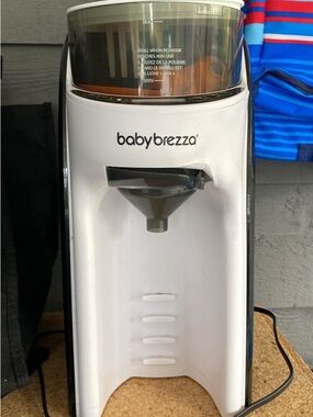 babybrezza White Formula Pro Dispenser for Infants